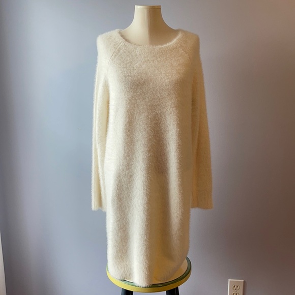 Lou & Grey Dresses & Skirts - NEW LOU & GREY CREAM SWEATER DRESS